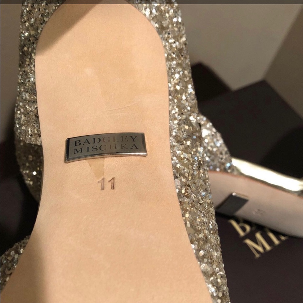 Badgley Mischka Glittery Pumps - Picture 5 of 8